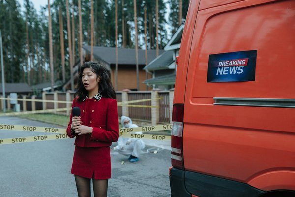 Comment organiser un atelier de couture pour débutants avec des tissus recyclés?